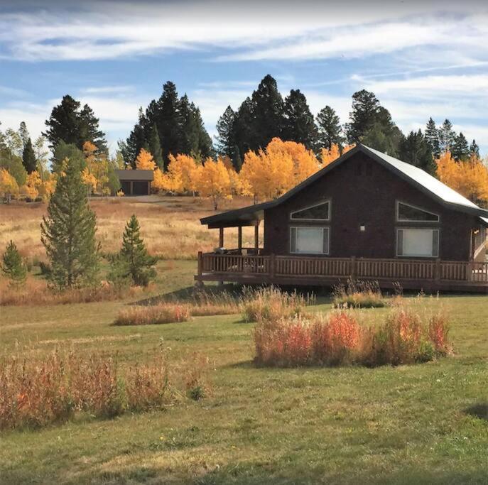 Fox Den Lodge 西黄石 外观 照片